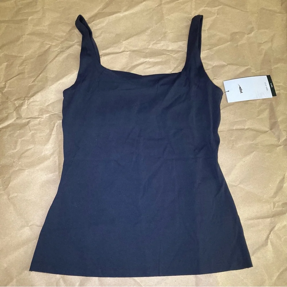 Nike top
